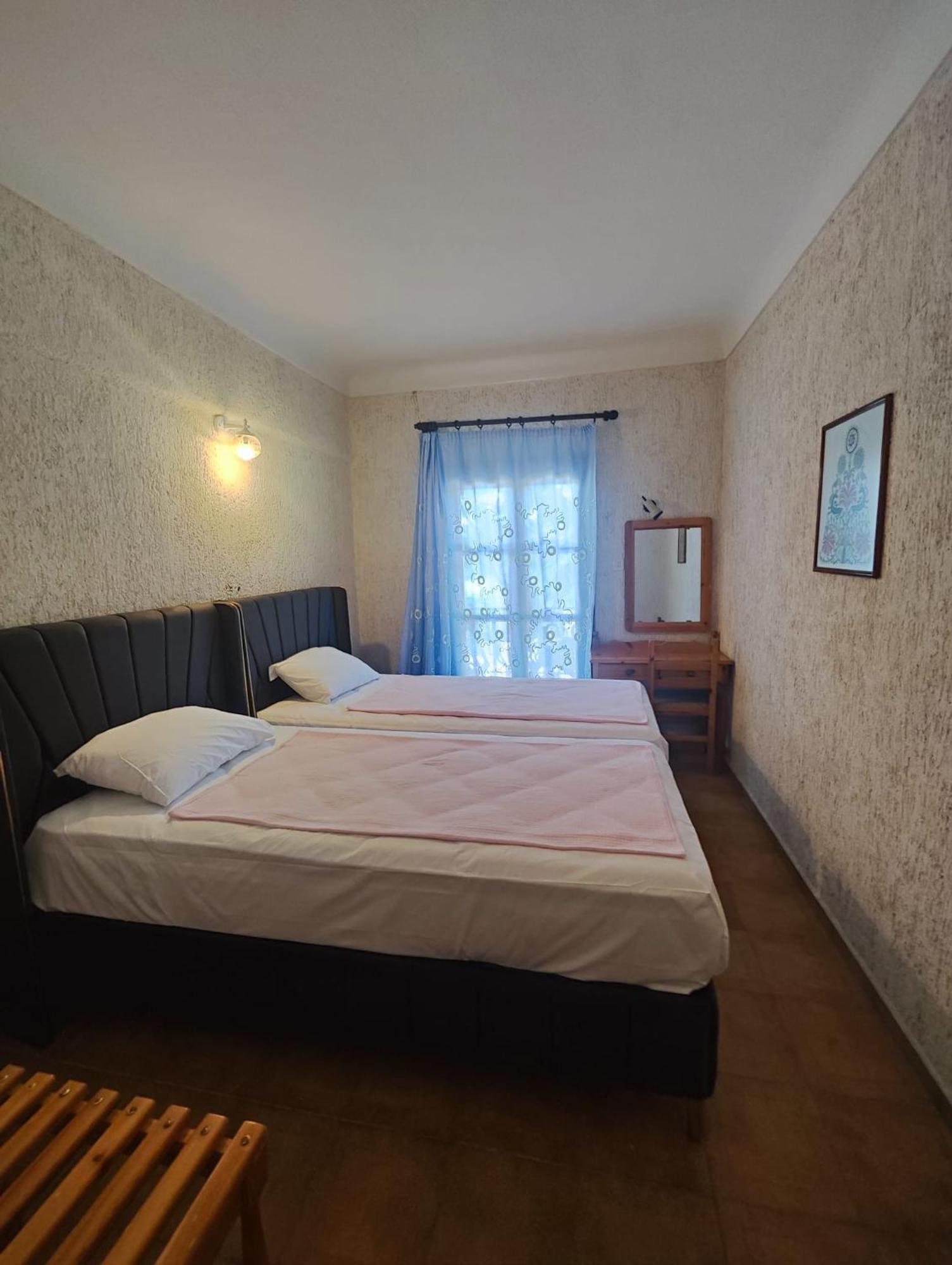 Hotel Ireon Beach Samos Town Exterior foto